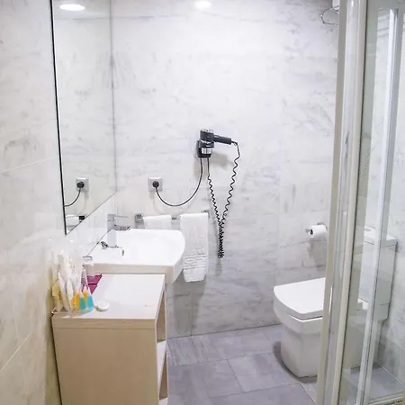 Carpe Diem Y 酒店 2*